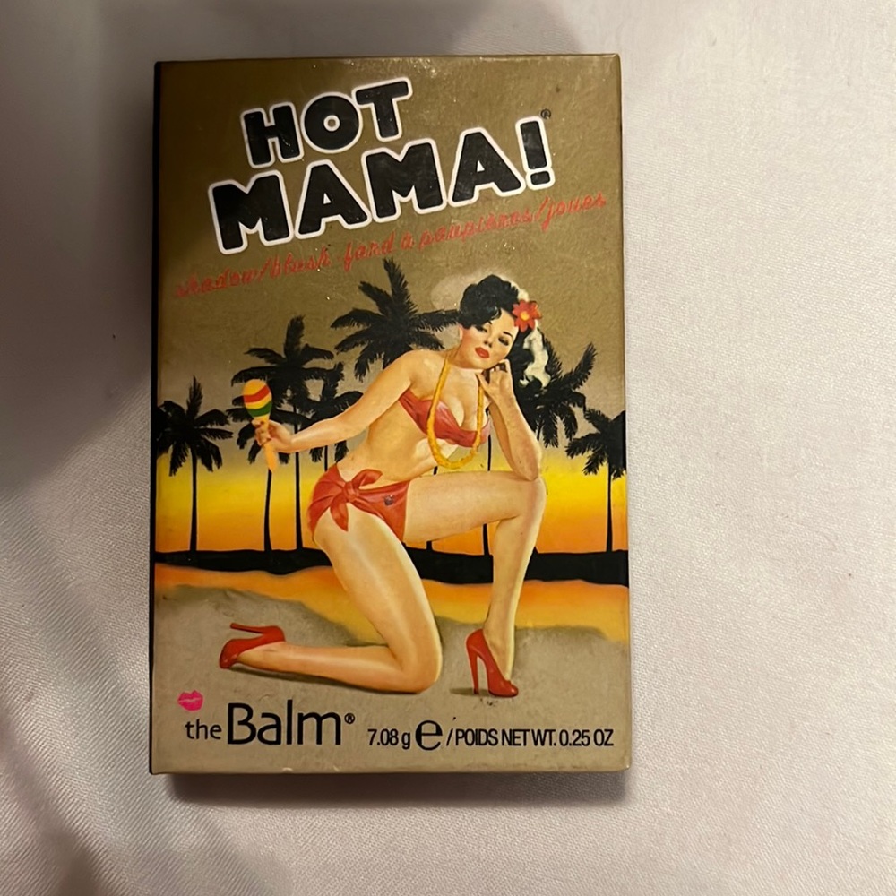 The Balm Hot Mama blush